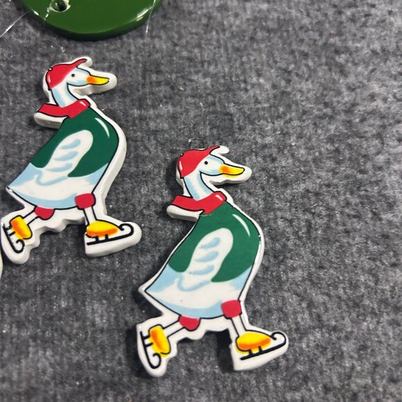 Vintage Ceramic Skating Geese Vintage Christmas Mobile Ornament Cottagecore - Picture 7 of 10